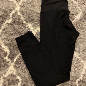 Lululemon black aligns
